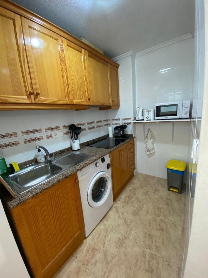 Apartamento Caballero De Rodas Torrevieja Exterior photo